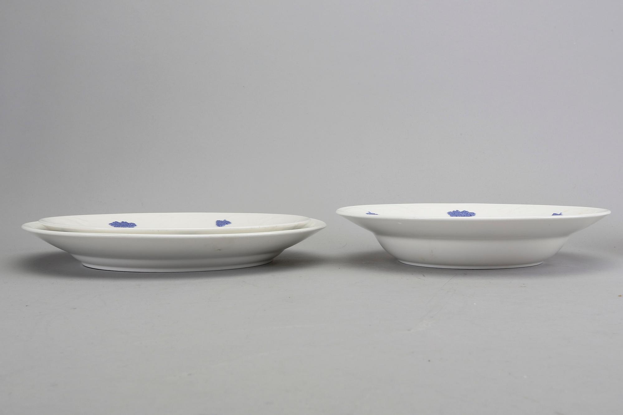 Servis 44 dlr "Blå Blom" Gustavsberg 1900-talets andra hälft porslin.