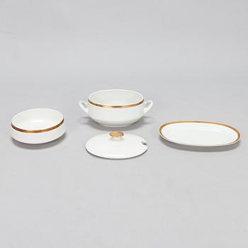 Richard Lindh, A 48-piece "Lady" tableware set for Arabia 1967-1974.