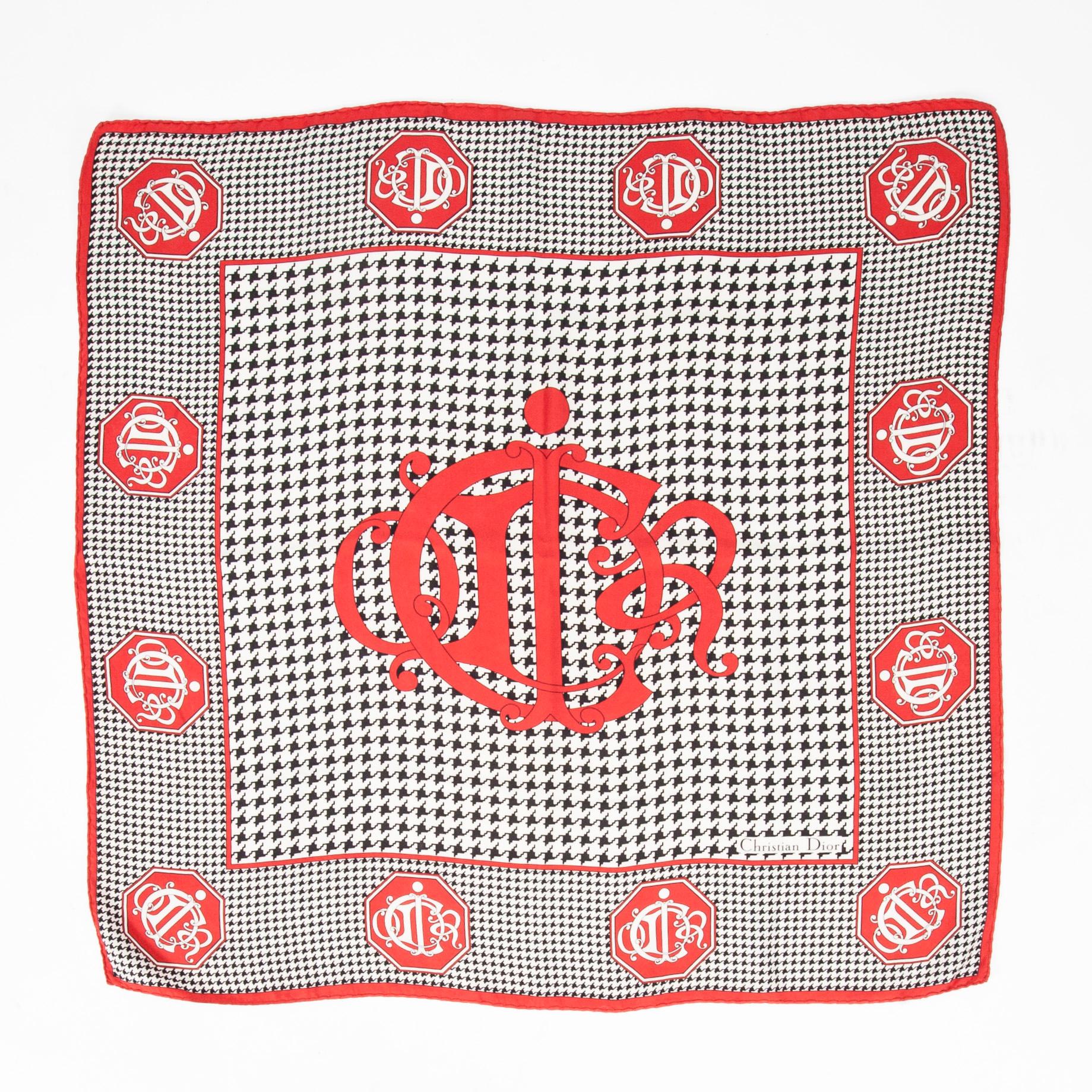 SCARF, Christian Dior.
