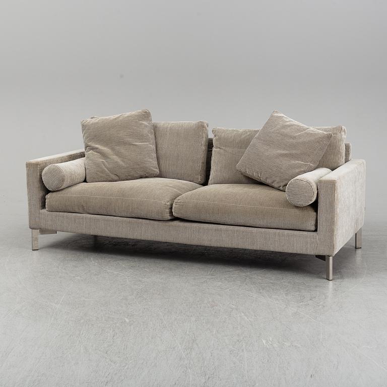 JENS JUUL EILERSEN, 'Lift' sofa.