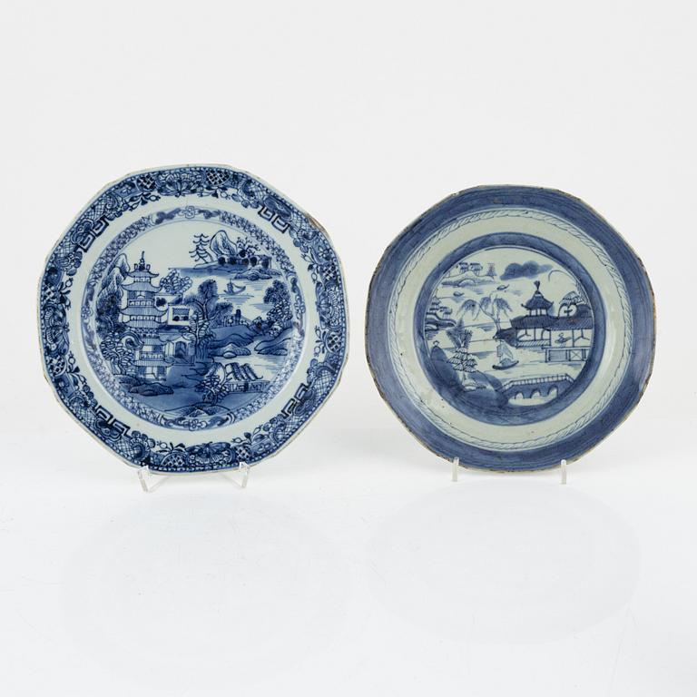 Nine Blue and White Porcelaine Plates, China, 18th-19th century.