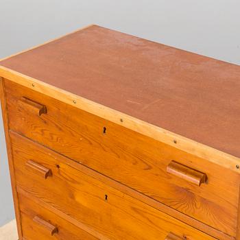 A pinewood chest of drawers, 1930s.