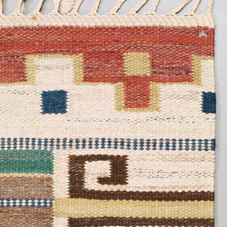 CARPET. "Blå heden". Flat weave. 358,5 x 252 cm. Signed AB MMF.