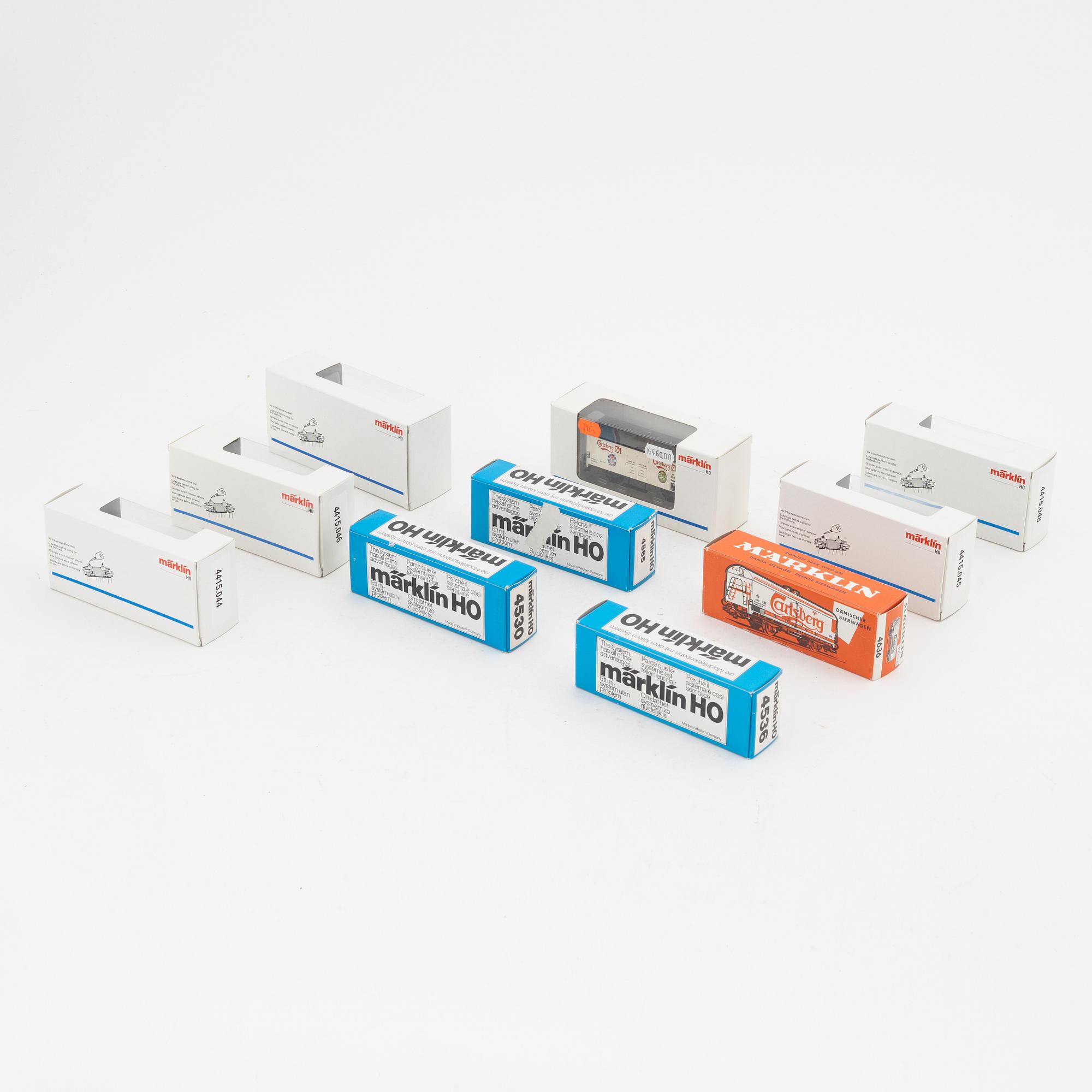 Märklin, ten freight and tank cars, gauge H0, in boxes.