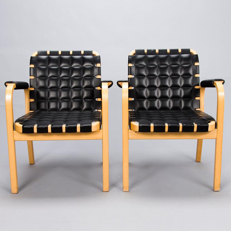 ALVAR AALTO, nojatuoleja, 2 kpl, malli 45, Artek 1990-luvun loppu.