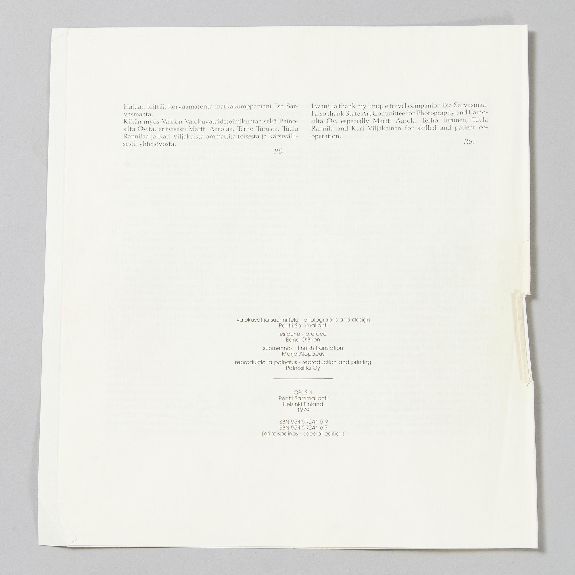 Pentti Sammallahti, "Irlantilainen Kuvasalkku - An Irish Portfolio".