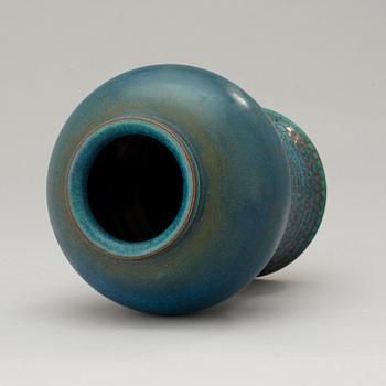 A Stig Lindberg stoneware vase, Gustavsberg studio 1963.