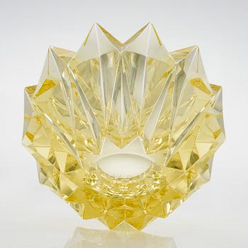 Aimo Okkolin, a 'Water Lily' bowl, signed Aimo Okkolin for Riihimäen Lasi Oy.