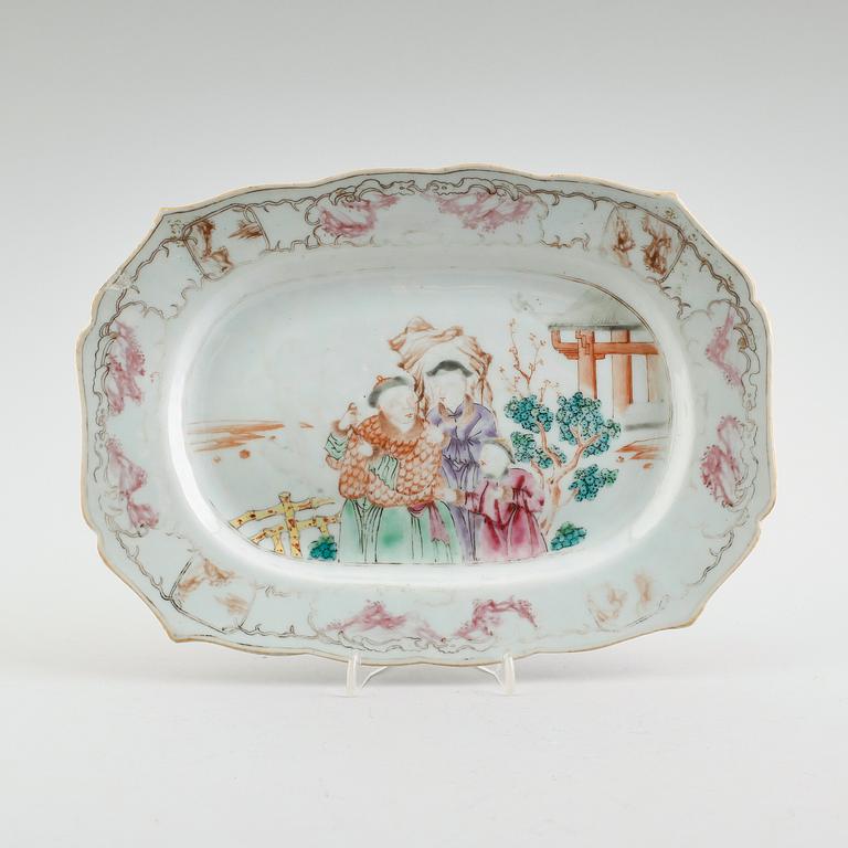 STEKFAT, porslin, Kina, Qianlong 1736-1795.