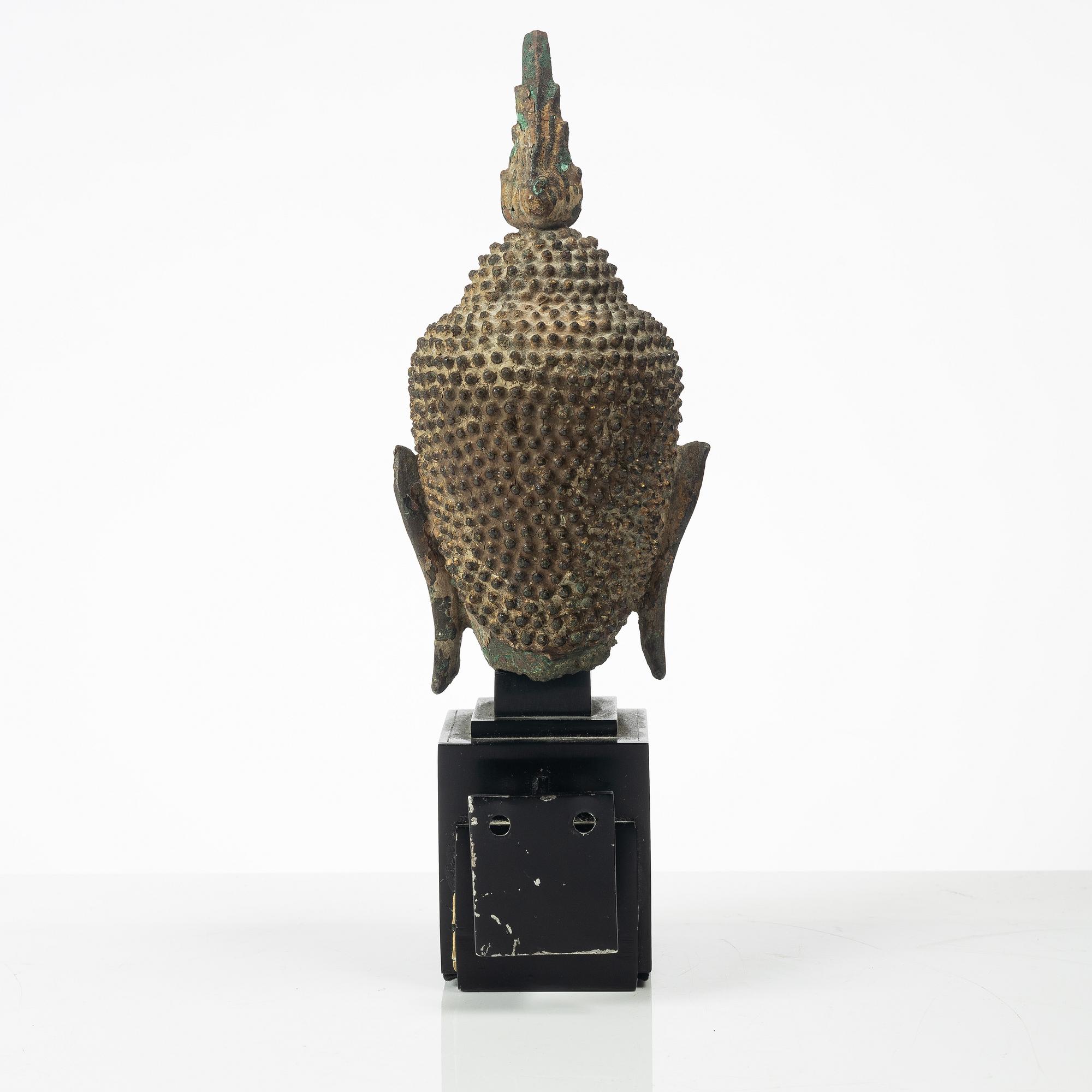 A head of a Buddha, Thailand, 19th century.