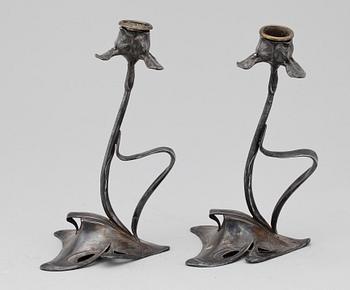 LJUSSTAKAR, ett par, nysilver, jugend, 1900-talets början.