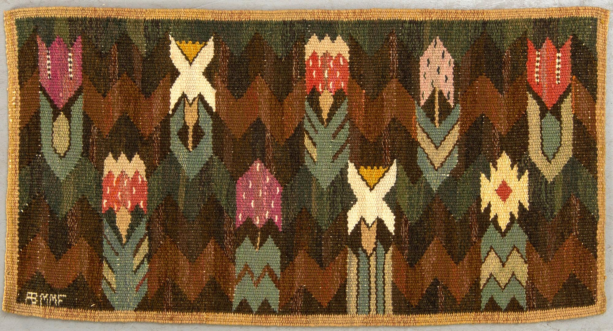Märta Måås-Fjetterström, Bonad signerad AB MMF (Märta Måås Fjetterström), "Täppan", 35 x 68 cm.