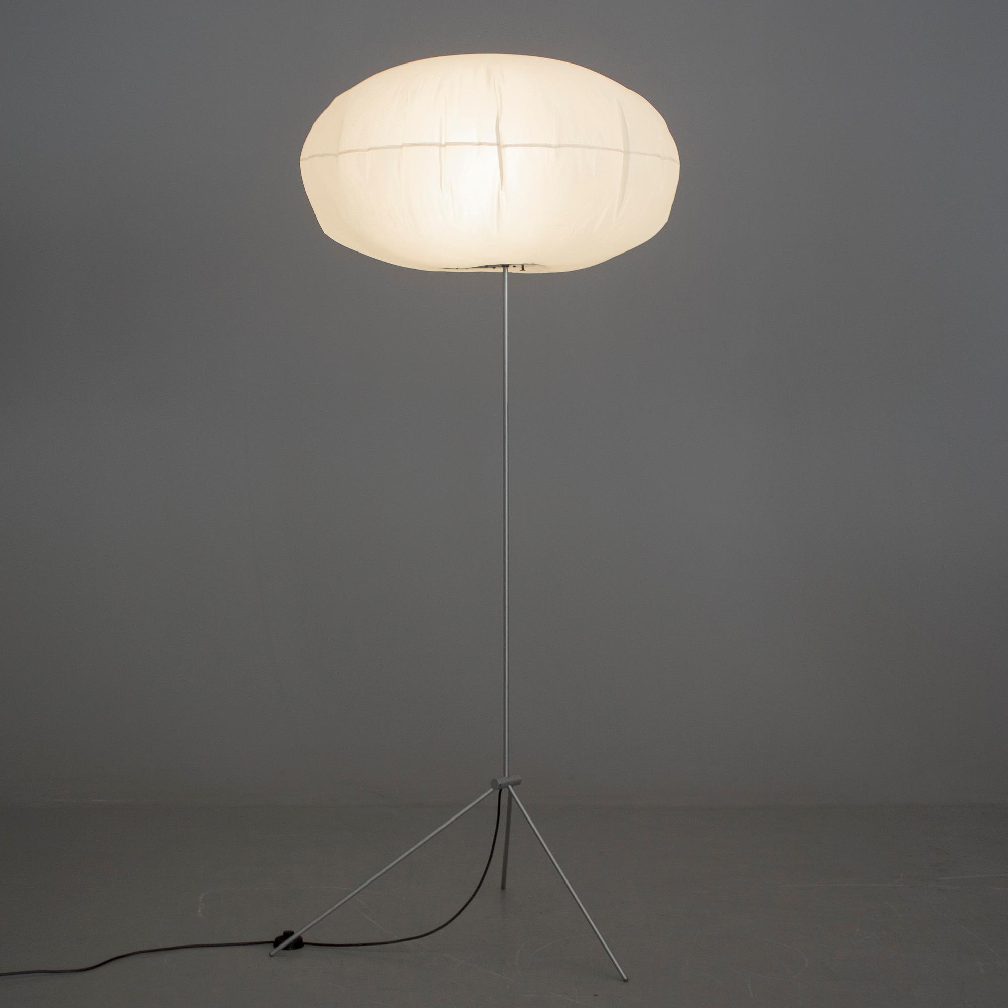 GOLVLAMPA, "Globlow", Snowcrash, design Vesa Hinkola, Markus Nevalainen, Rane Vaskivuori, formgiven 1996.