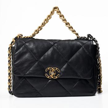 Chanel, väska, "19 Medium Flap Bag", 2021.