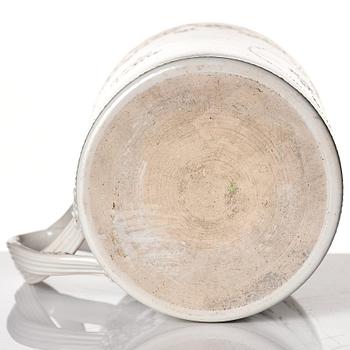 Mugg, kompaniporslin. Kina, Qingdynastin, Qianlong (1736-95).