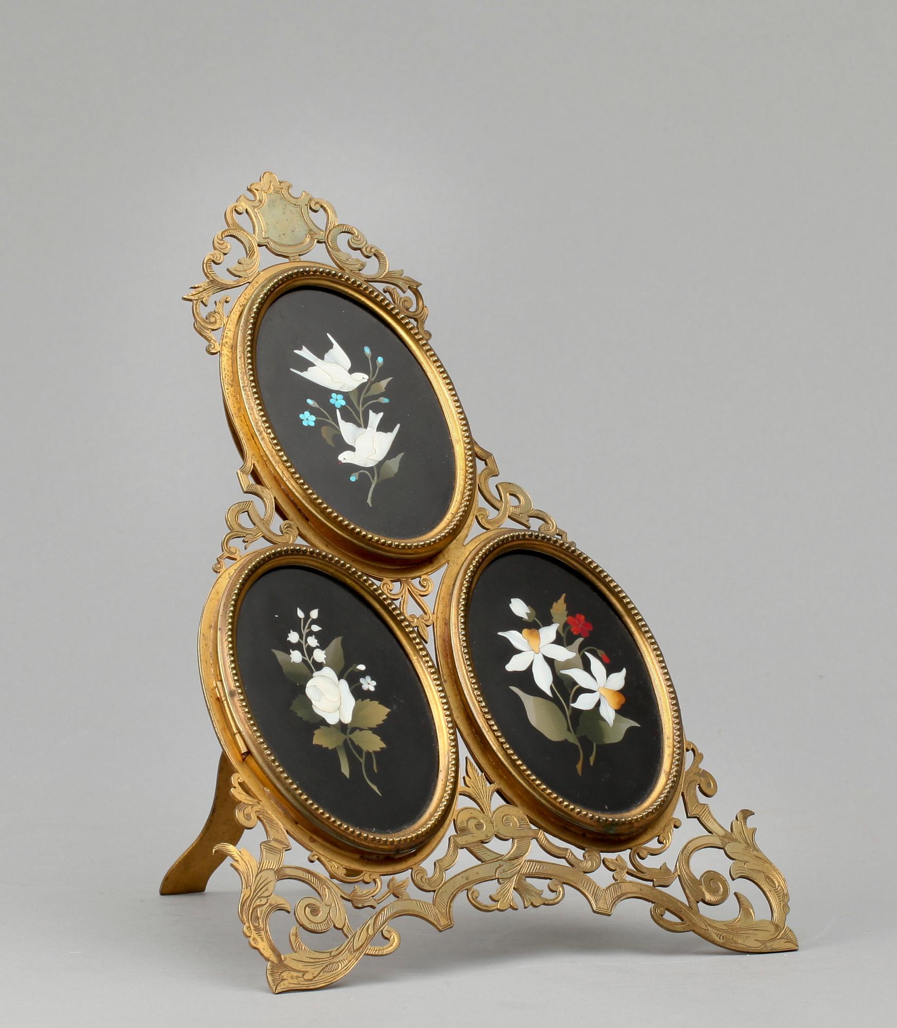 FOTORAM, mässing samt pietra dura, Italien, 1900-talets början.