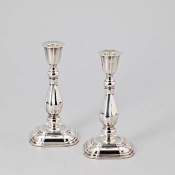 LJUSSTAKAR, ett par, silver, Cesons Guldvaru AB, Göteborg 1978.