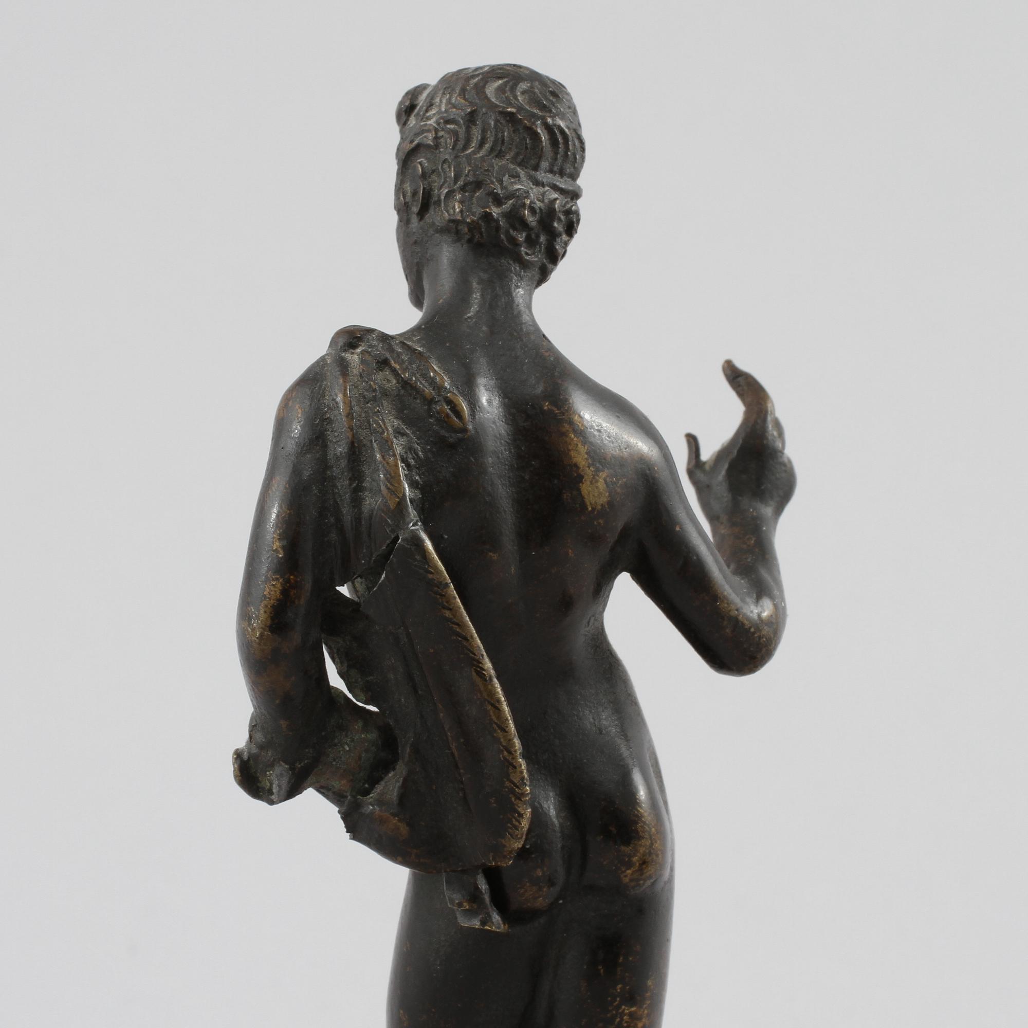 FIGURINER och SIGILLSTÄMPEL, brons och vitmetall, bla GAB, 1900-tal.