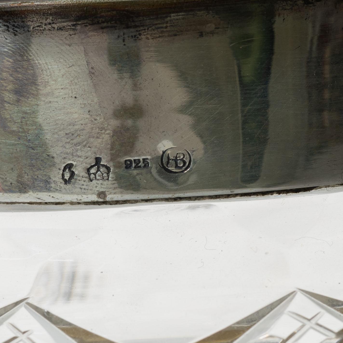 Skål med lock, slipad kristall och sterlingsilver, Tyskland omkring år 1900.