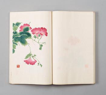 Book, two vol., with 120 woodcuts in colours, after paintings by Qi Baishi among others.