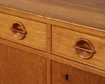 SIDEBOARD, Ulferts, Tibro, 1900-talets andra hälft.