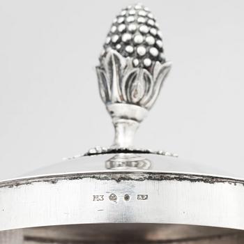 A Swedish early 19th century silver samovar, Adolf Zethelius, Stockholm 1814.