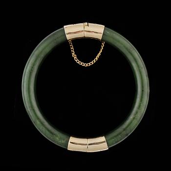 COLLIER samt ARMRING, 18 k guld samt jade.