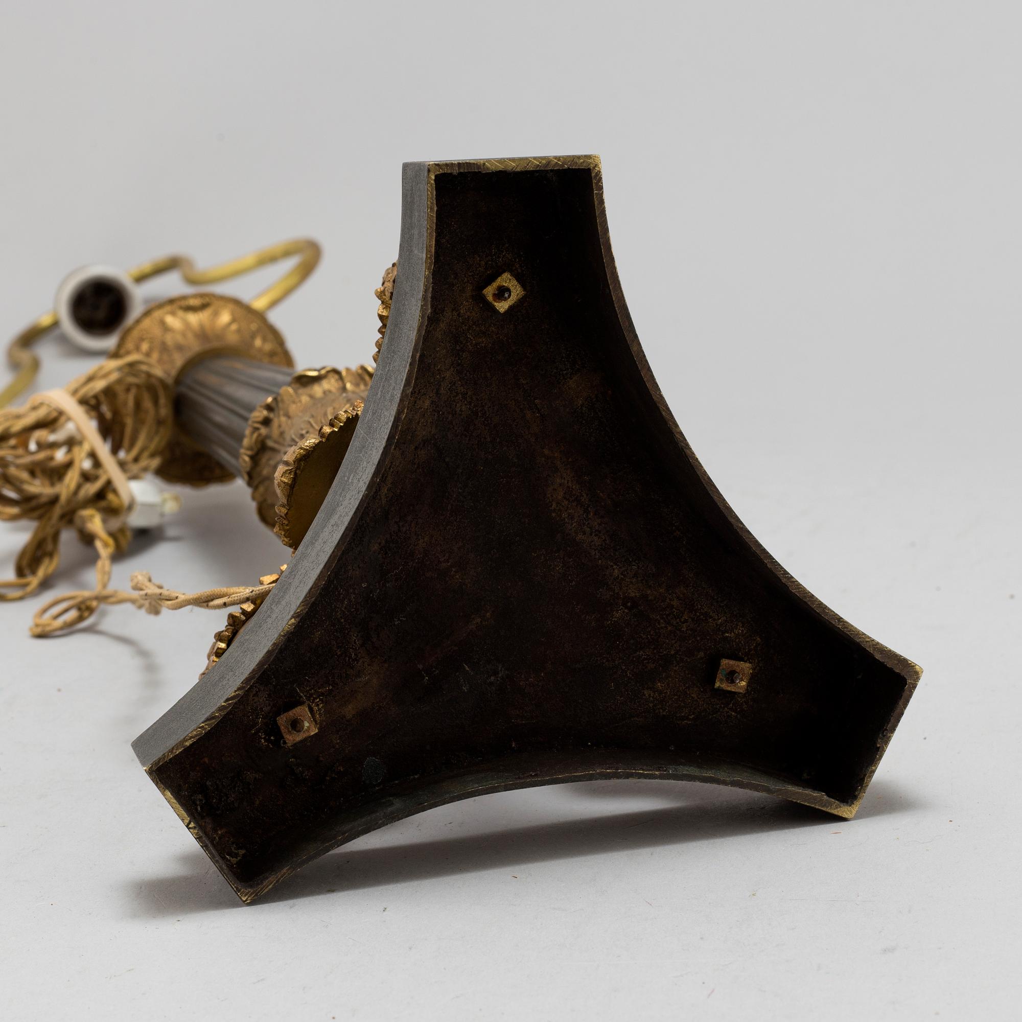 A LATE EMPIRE BRONZE TABLE LAMP, mid 19th century.