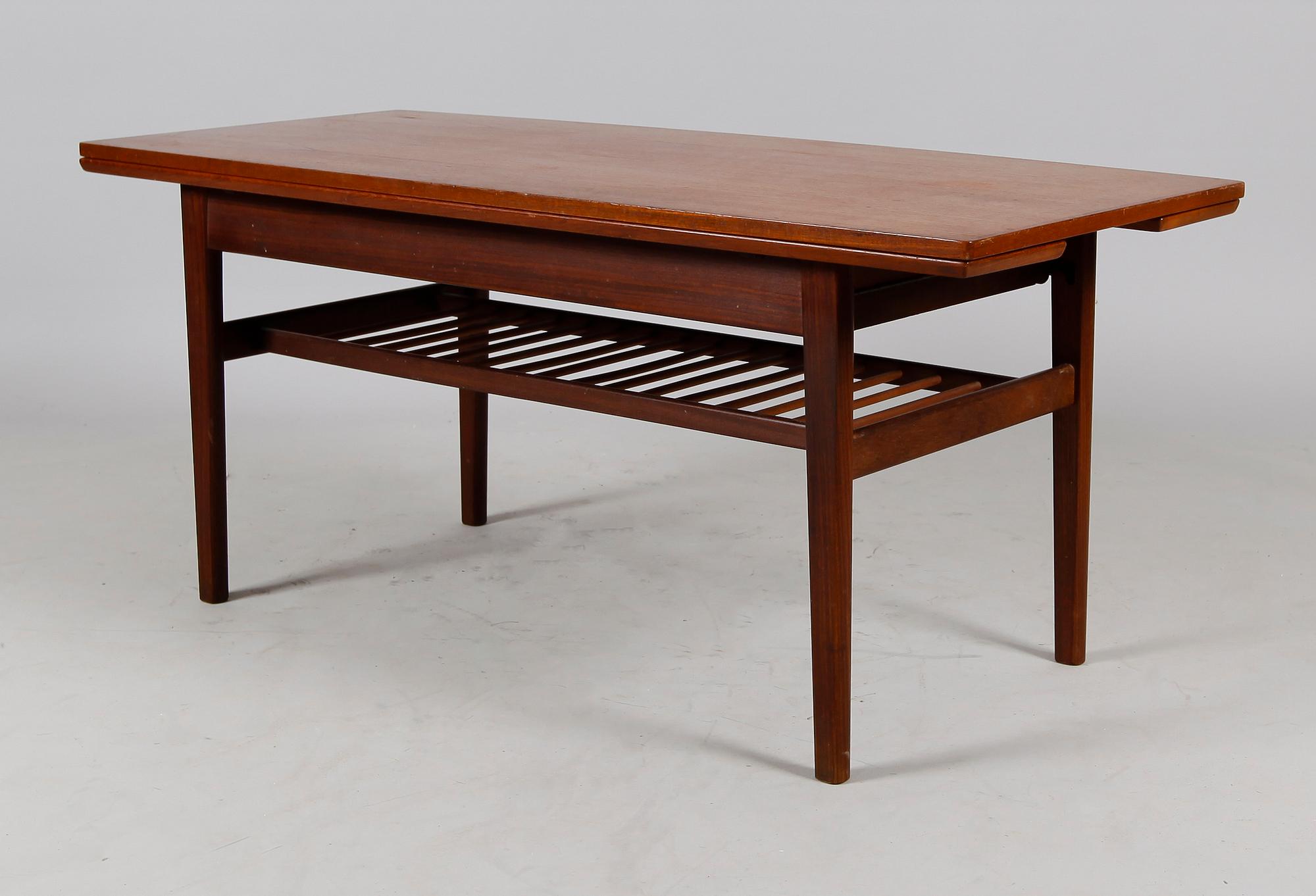 SOFFBORD/MATBORD, höj- och sänkbart, Danmark, 1960-tal.