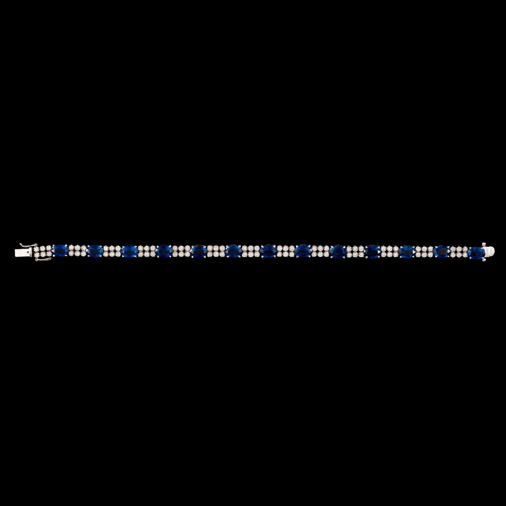 A sapphire and diamond bracelet. Total carat weight of diamonds 1.95 cts.