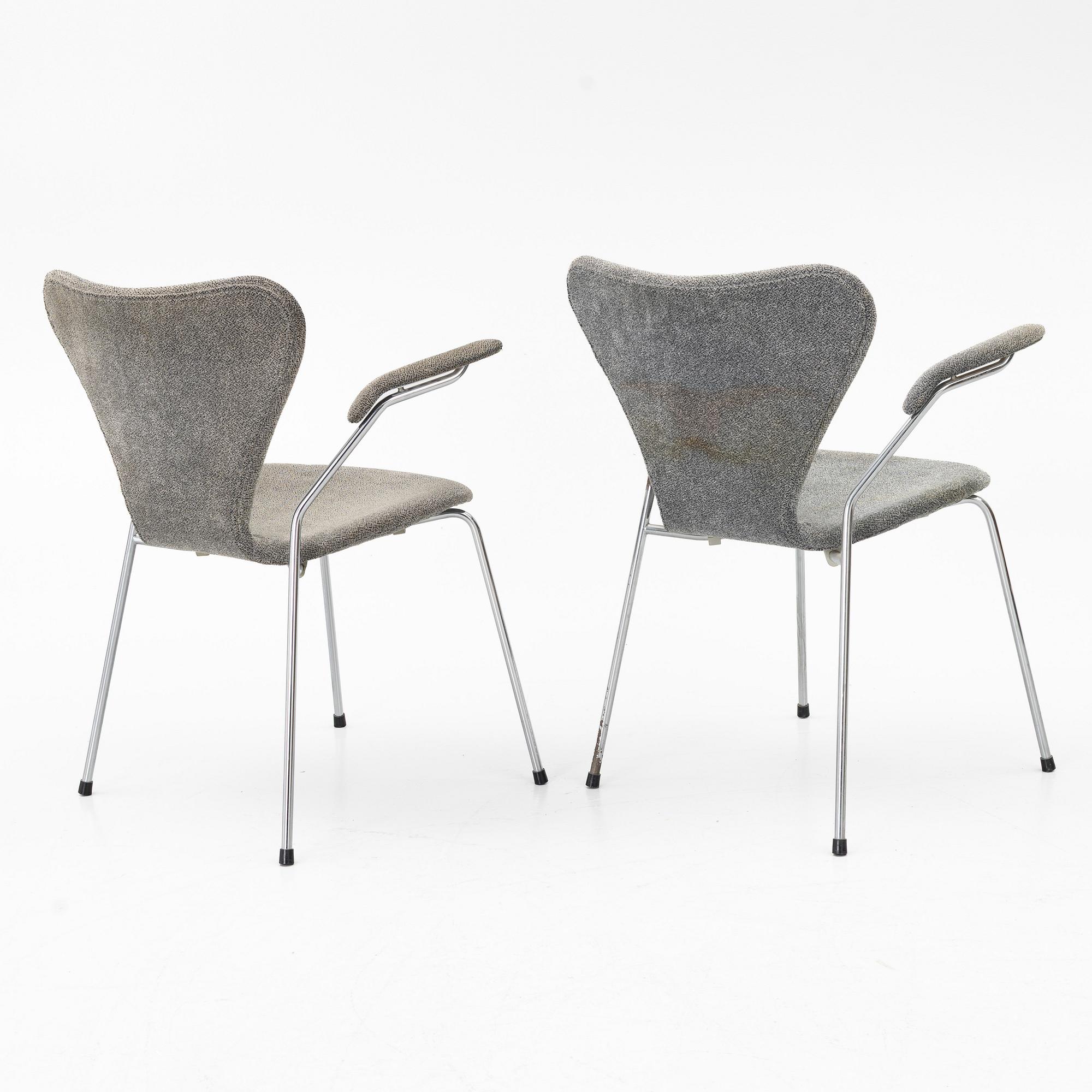 Arne Jacobsen, four 'Series 7' armchairs, Fritz Hansen, Denmark, 1990.