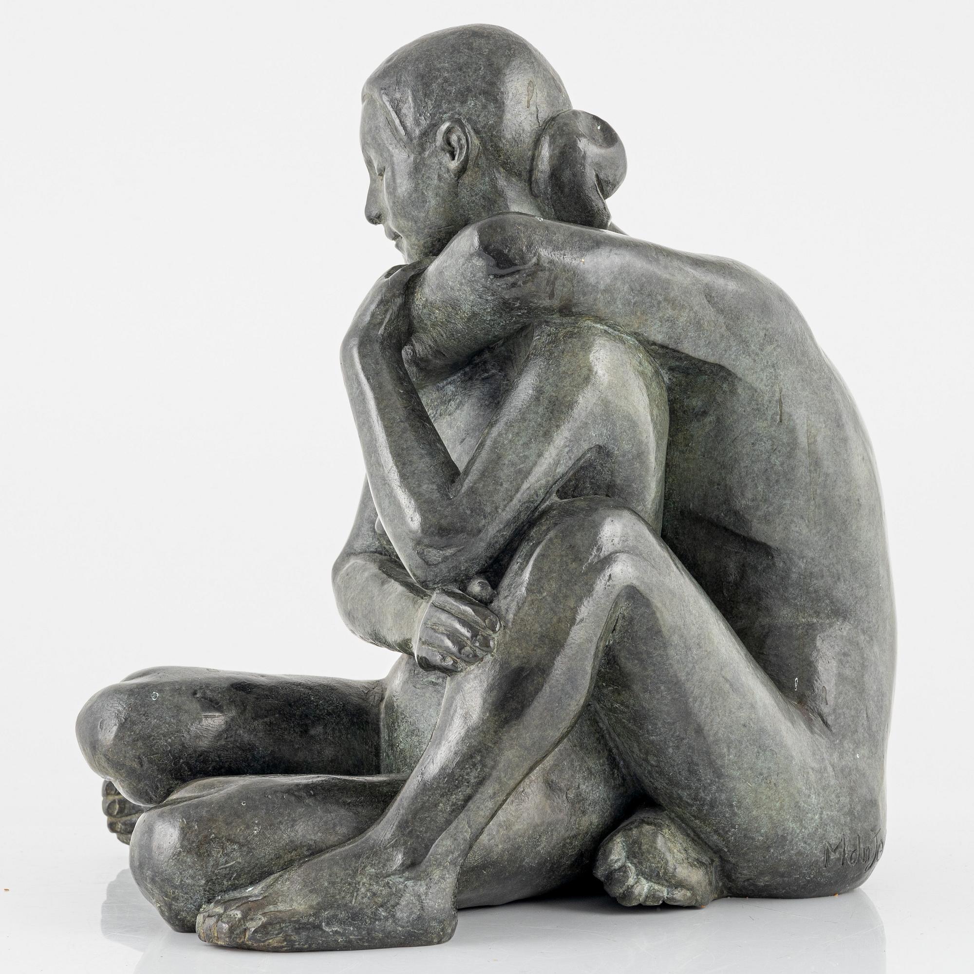 Maud Lewenhaupt du Jeu, skulptur, signerad och daterad, gjutarstämpel, brons, höjd 29 cm.