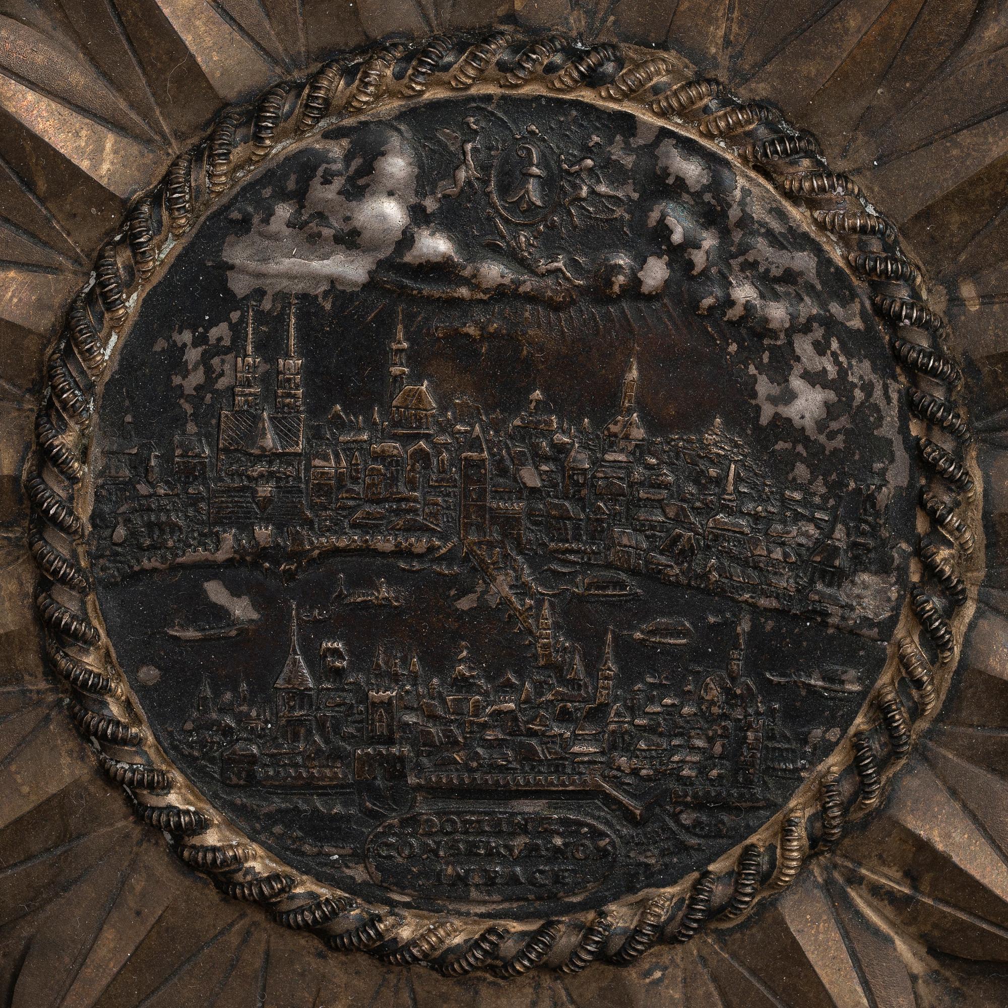 JALALLINEN MALJA, hopeaa, U. Sauter, Basel, Sveitsi. Paino 1670 g.