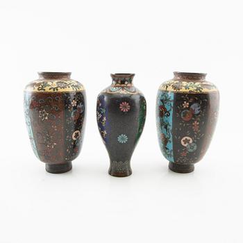 Vases 3 pcs and boxes with lids 2 pcs China 20th century first half/mid cloisonné works.