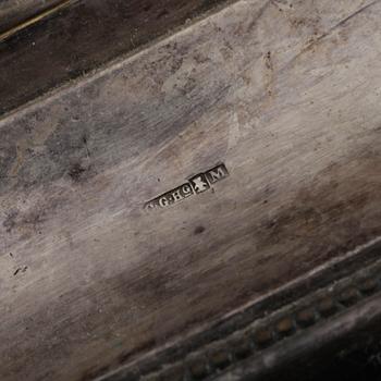 KOLONNLJUSSTAKAR, ett par, nysilver, C G Hallberg, Stockholm, 1900-talet första hälft.