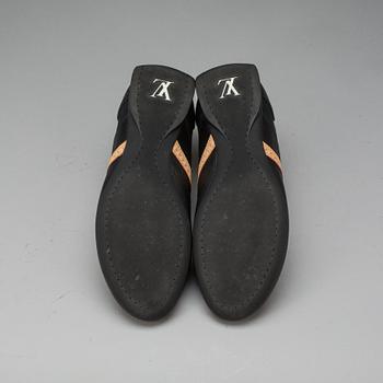 SKOR, Louis Vuitton.