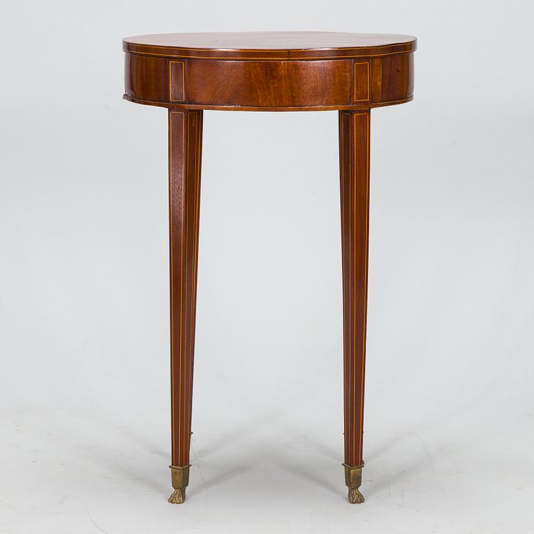 Sidobord, 1800-talets första hälft.