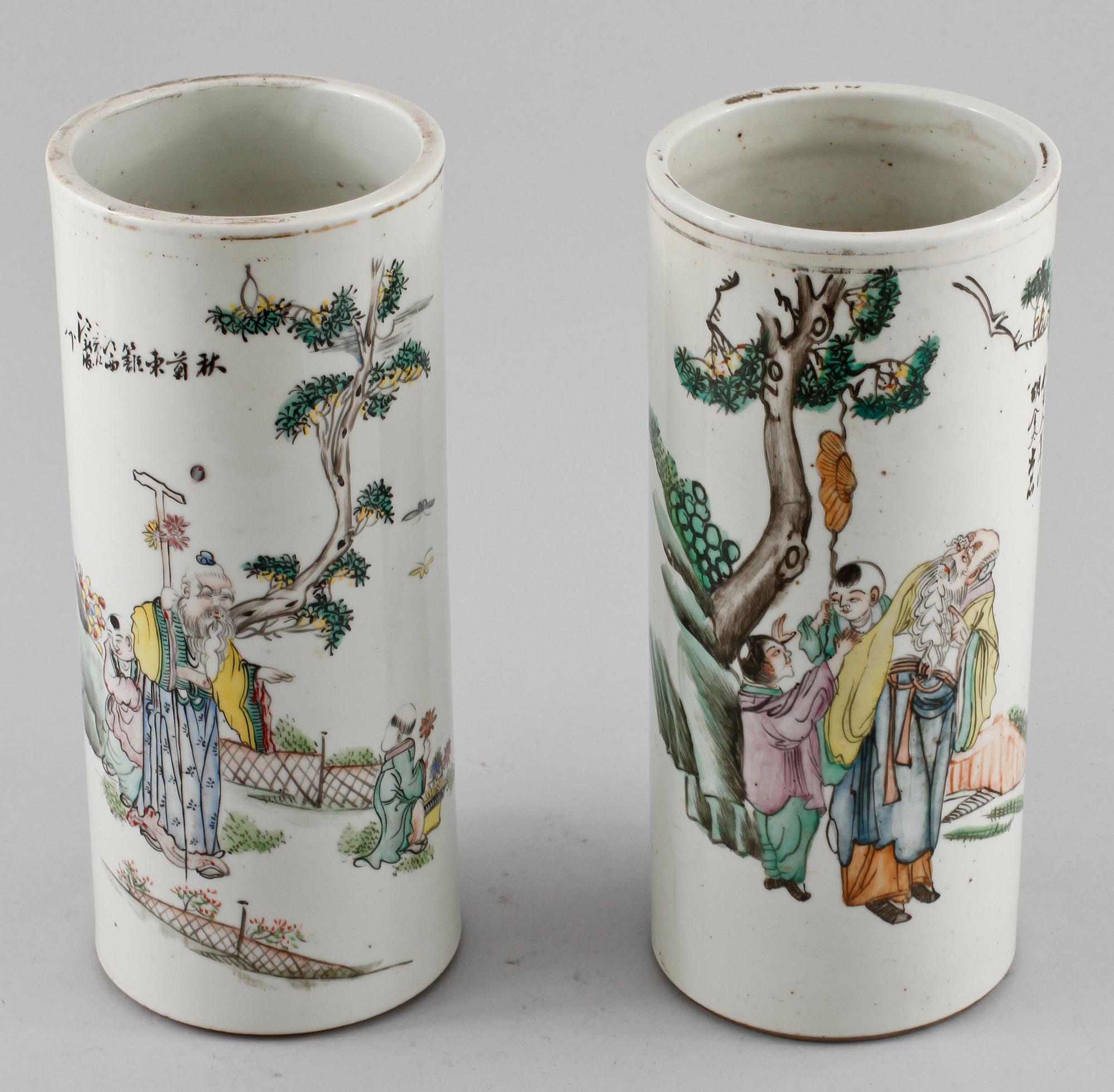 VASER, 2 st, porslin, Kina, 1900-tal.
