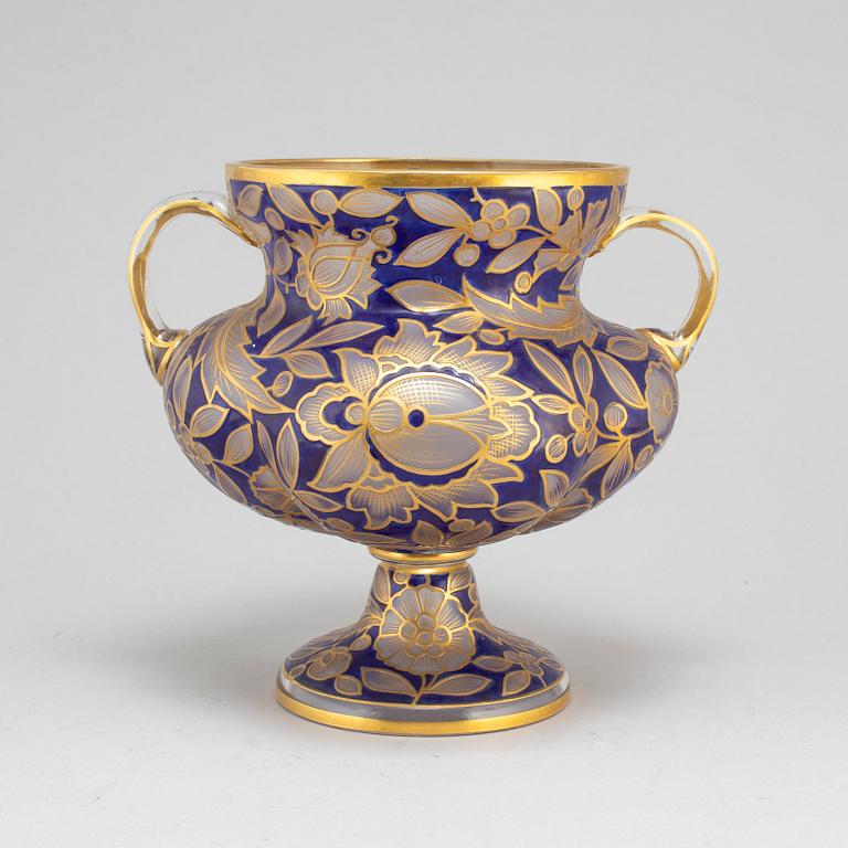 An early 10th century glass vase, probably Haida, Germany.