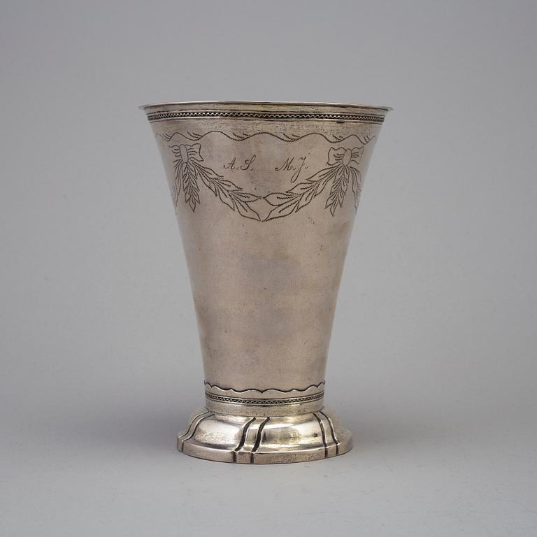 STEPHAN WESTERSTRÅHLE, a parcel-gilt beaker, Stockholm 1792.