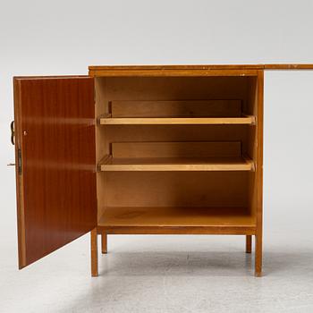 Dressing table, mid-20th century.