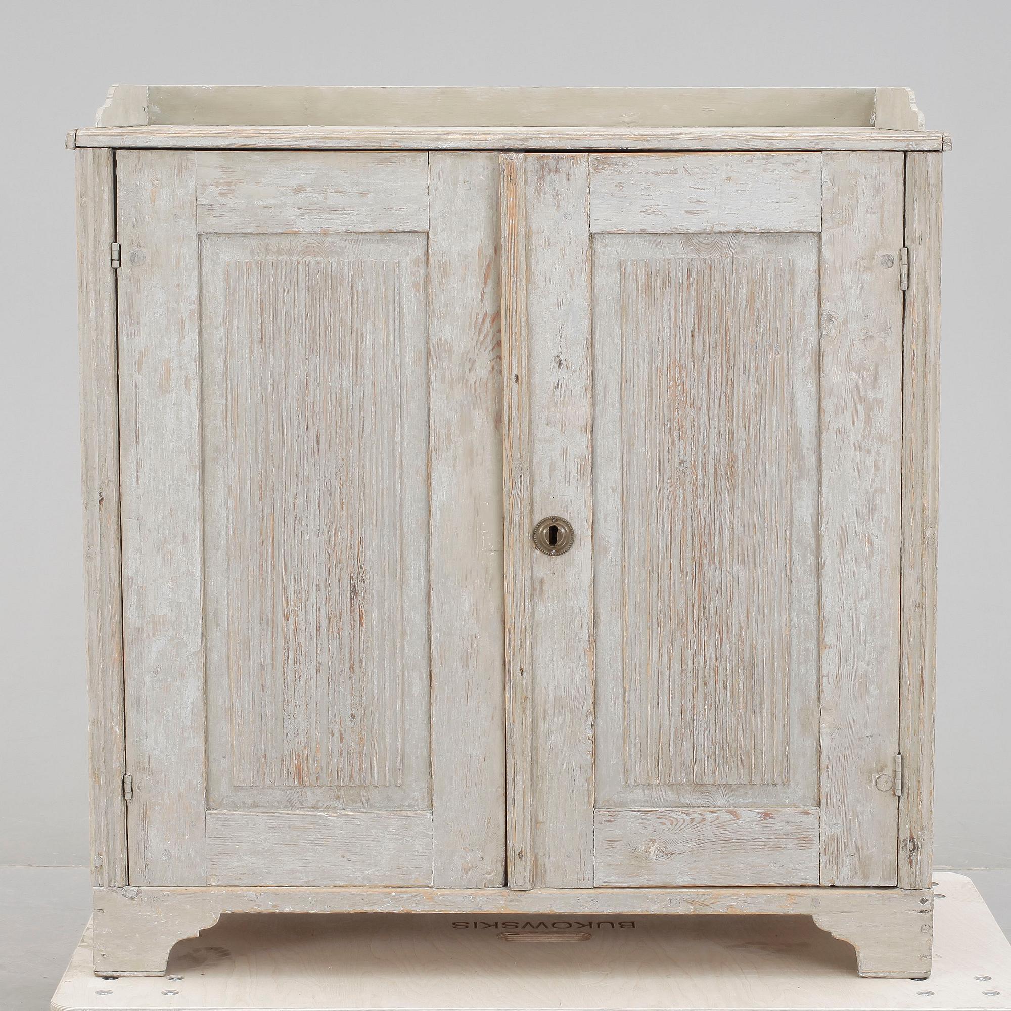 SKÄNK, sengustaviansk, 1800-talets början.
