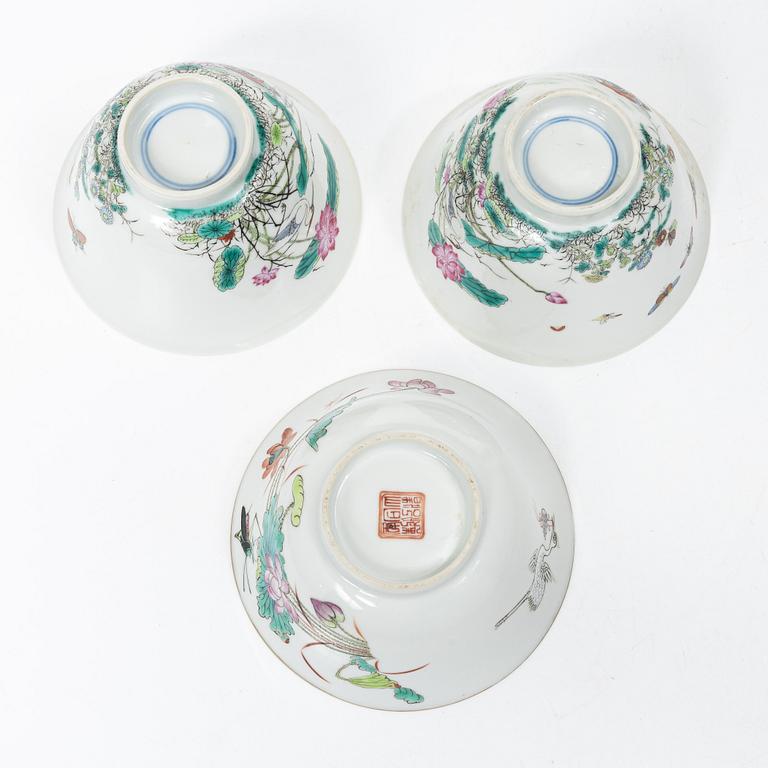 Three porcelain cups, China, 20th century.