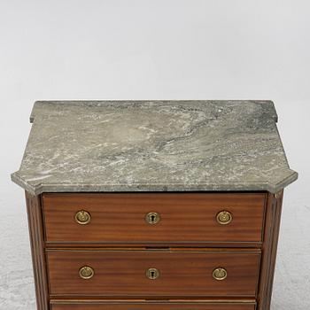 Chest of drawers, Gustavian style, late 19th century.