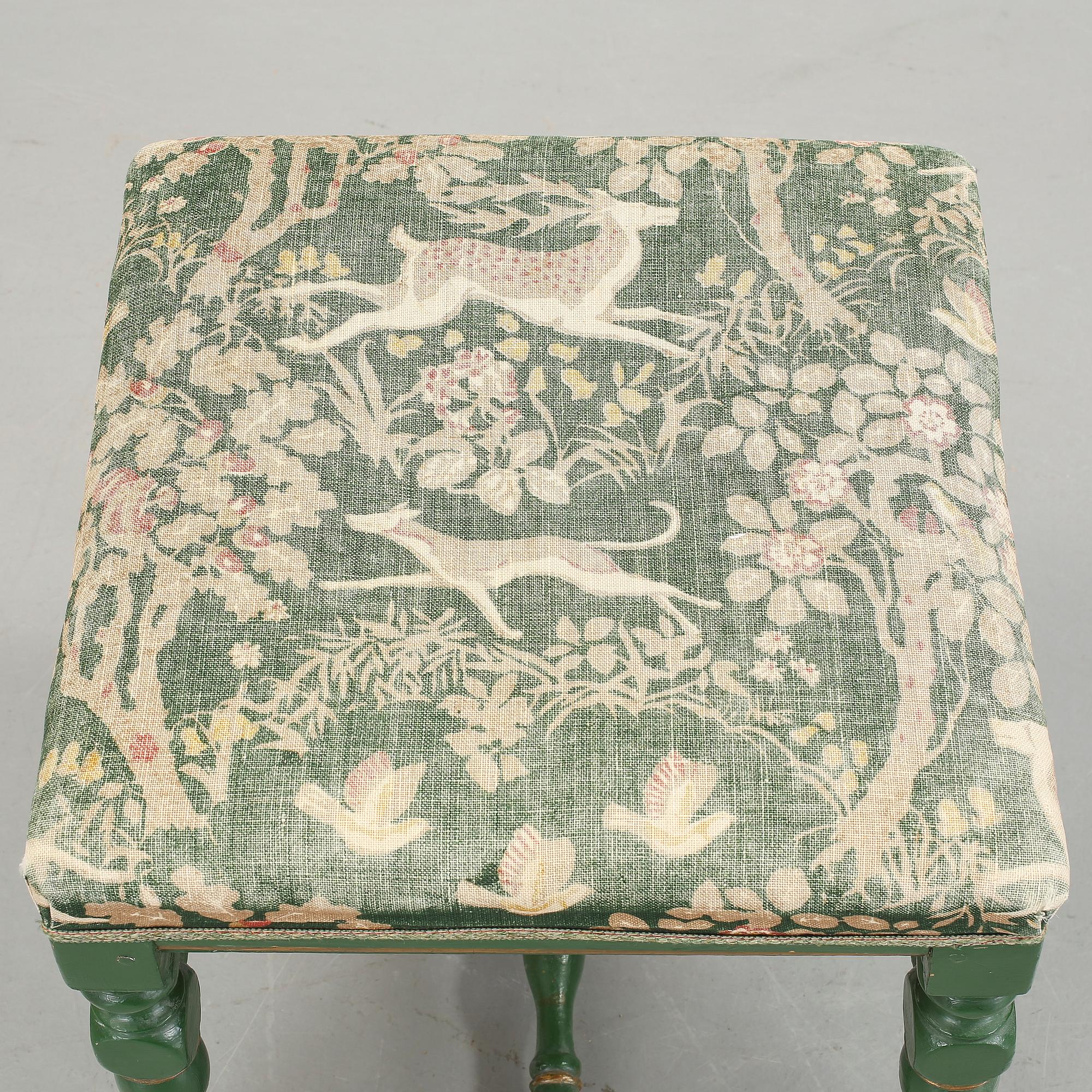 TABURETT, delvis barock, 1700-tal.