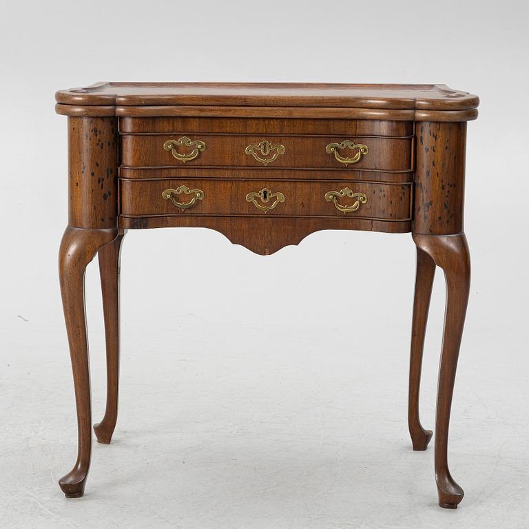 Spelbord/byrå, queen Anne-stil, 1900-tal.