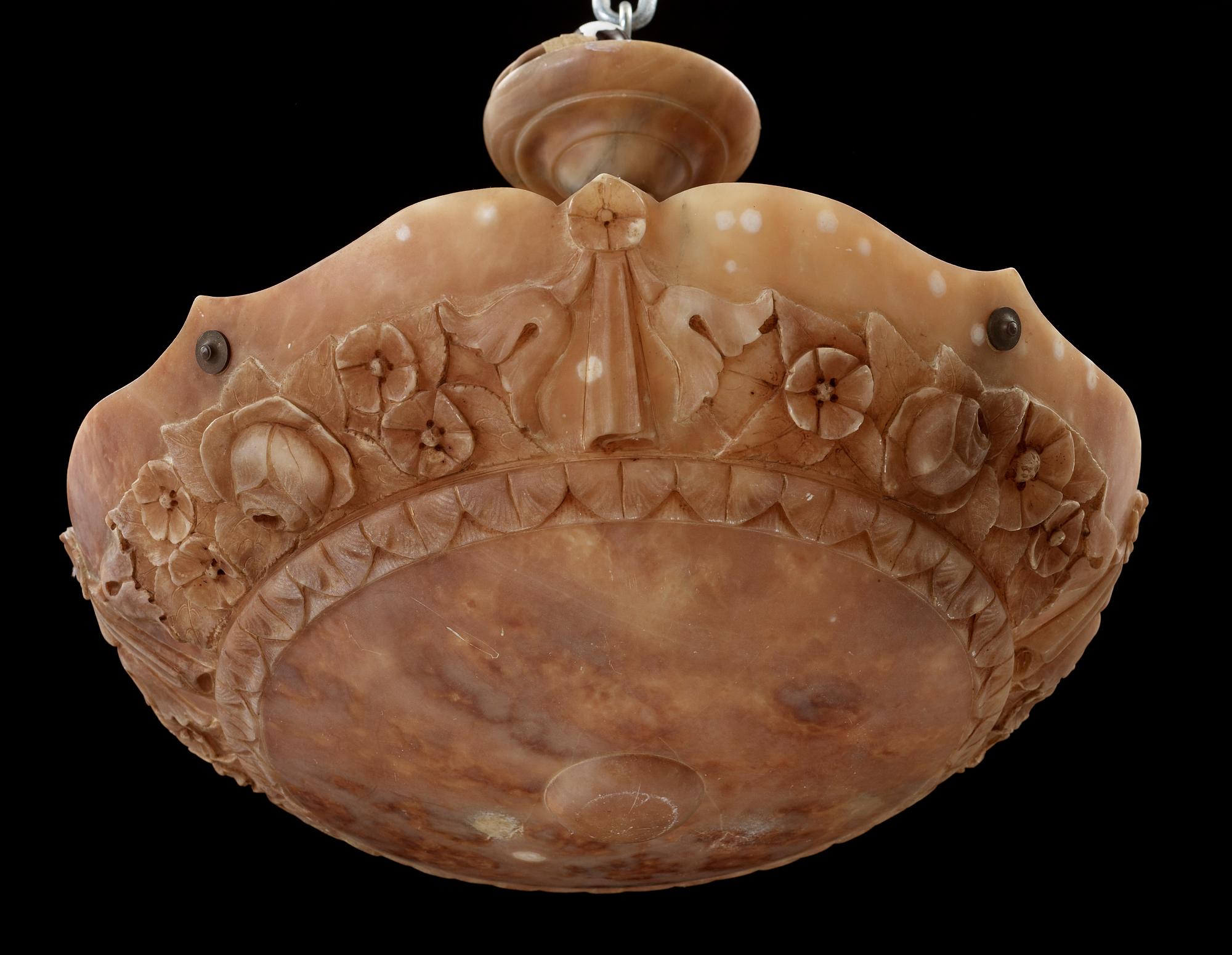 TAKAMPEL, alabaster. 1900-talets början.