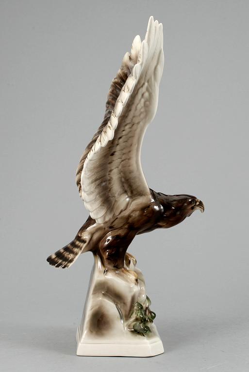FIGURIN, porslin, Wien Keramos, signerad  R CH. 1900-tal.