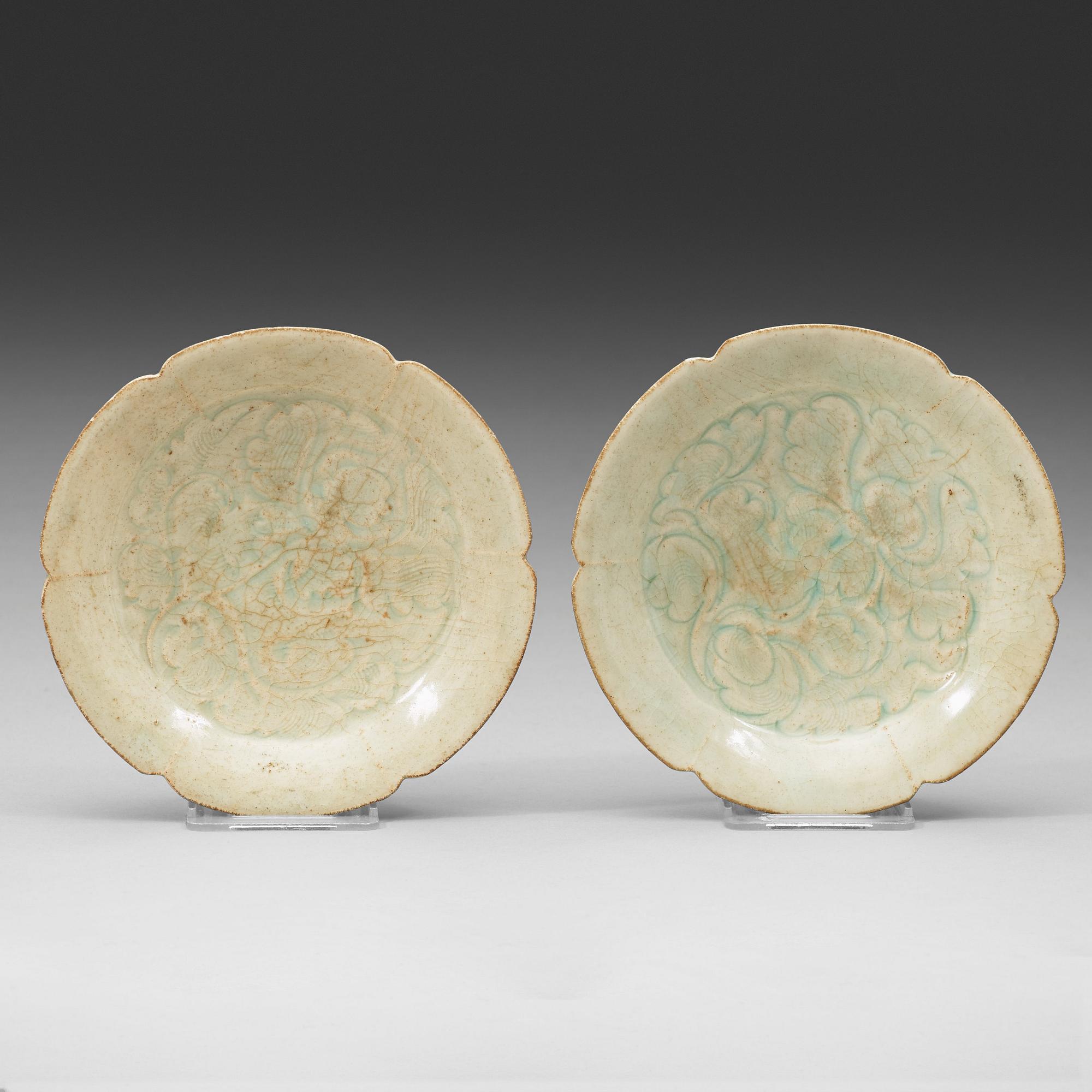 A pair of Qing bai petal lobed bowls, Song dynasty (960-1279).