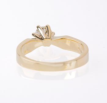 RING, 18K guld med briljantslipad diamant, ca 0.45 ct.